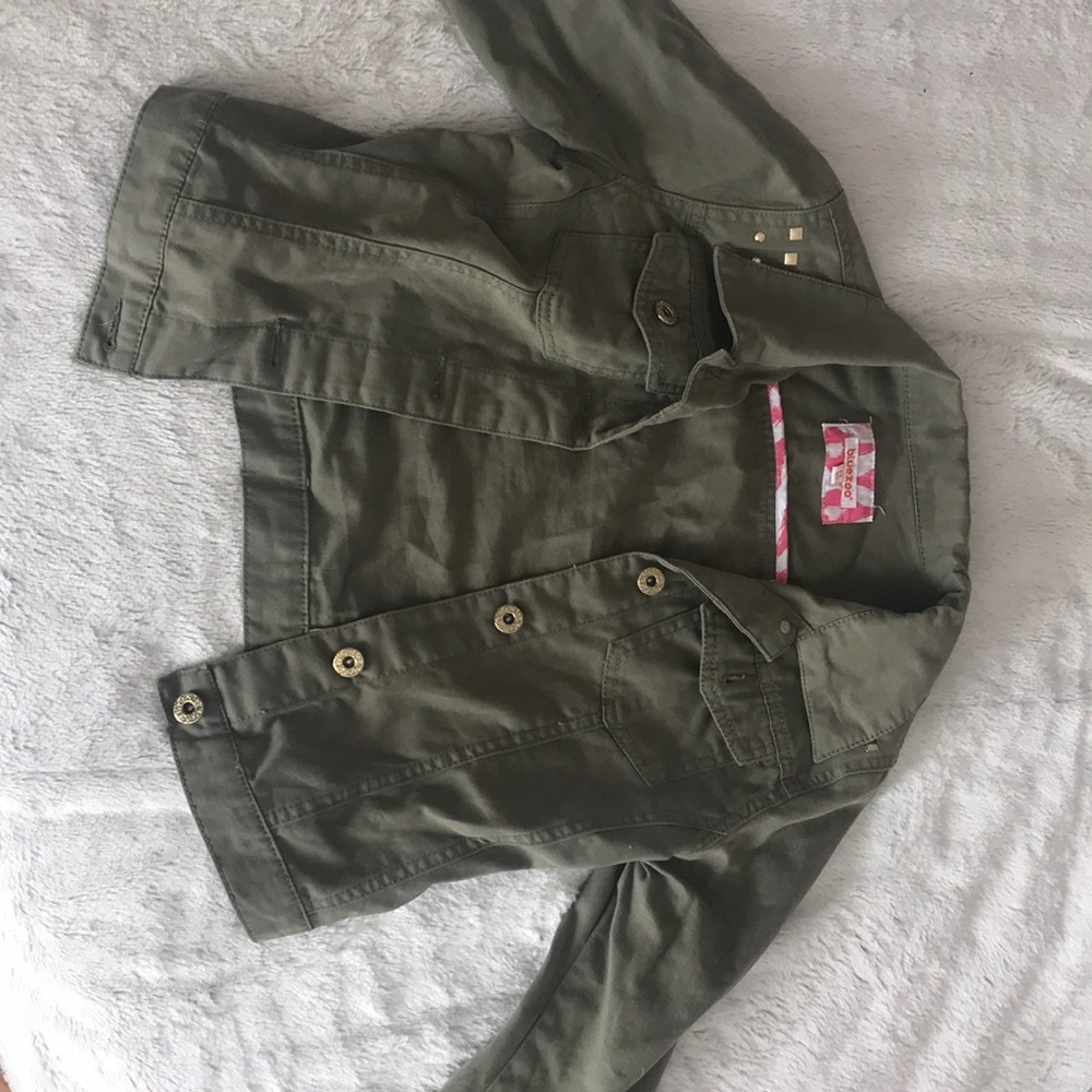 A green jacket
